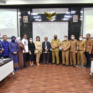 Menerima Kunjungan Komisi IX DPR RI