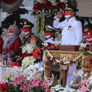 Upacara HUT ke 77 RI Di Balai Kota